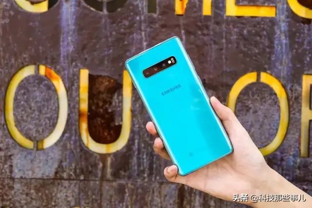 三星海外版S10爆炸后续，外媒：系人为外力所致属个例