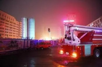郑州地铁工地大火全过程?