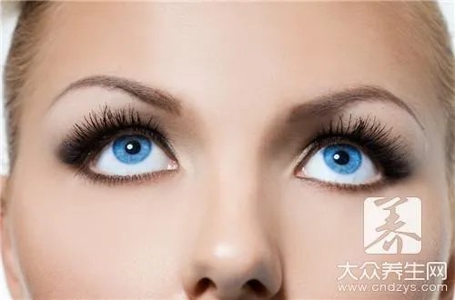 眼皮抽脂手术