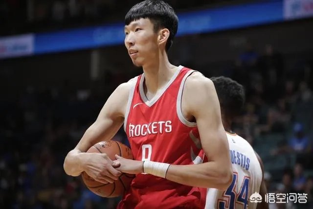 周琦入选福布斯30岁以下亚太杰出青年榜,吴亦凡当评委,你怎么看?