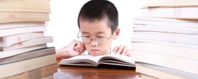蚱的拼音