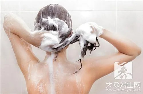 泡澡桶什么材质好