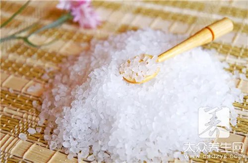 加碘食盐中的碘是指