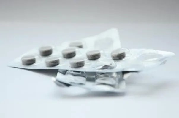黄藤素片的作用是什么    使用黄藤素片需要注意什么