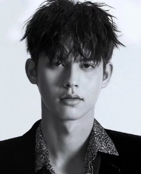 bright泰国男星辱华来龙去脉,bright为什么叫B人?
