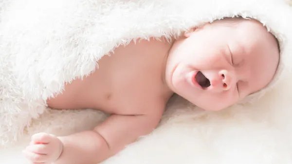 婴儿枕秃怎么回事