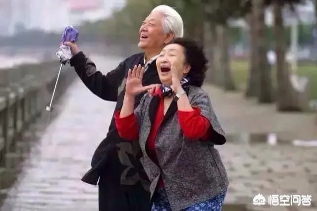 有哪些非实体行业在未来五年十年前景比较好？
