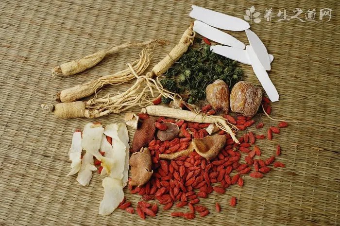 氰化物中毒不能吃什么，氰化物中毒的注意事项
